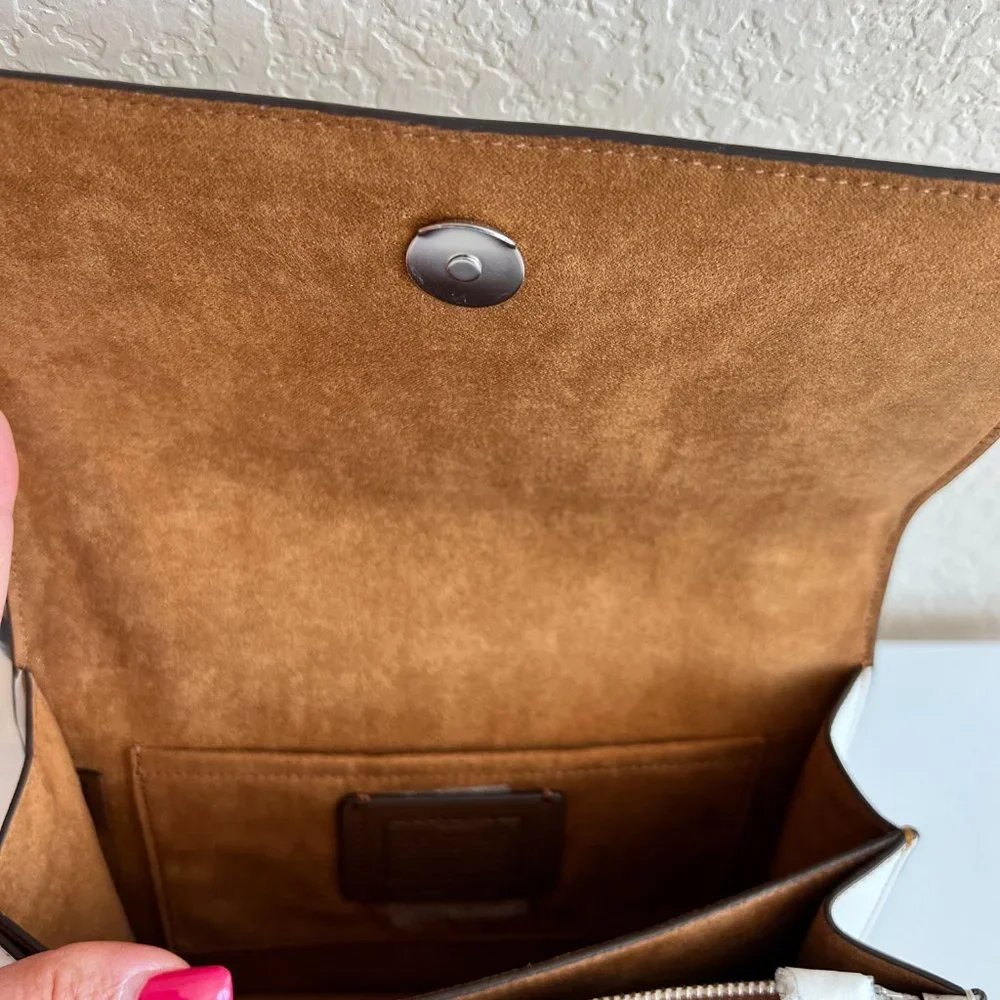 NWT COACH Klare Crossbody In Signature Canvas - Picture 8 of 8